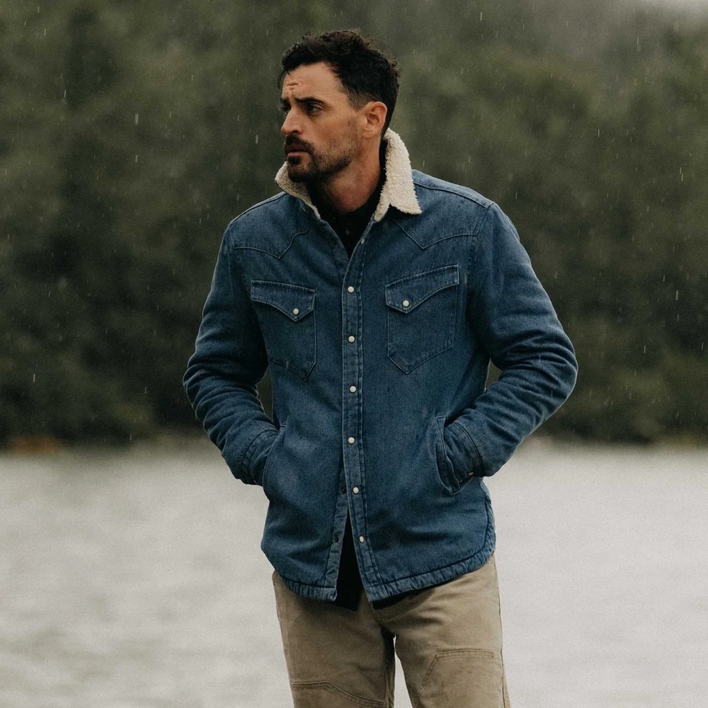 Taylor Stitch: Western Shirt-Jacket in Washed Indigo size 40.